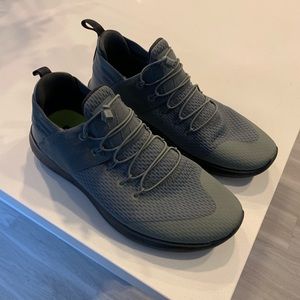 Nike Commuter